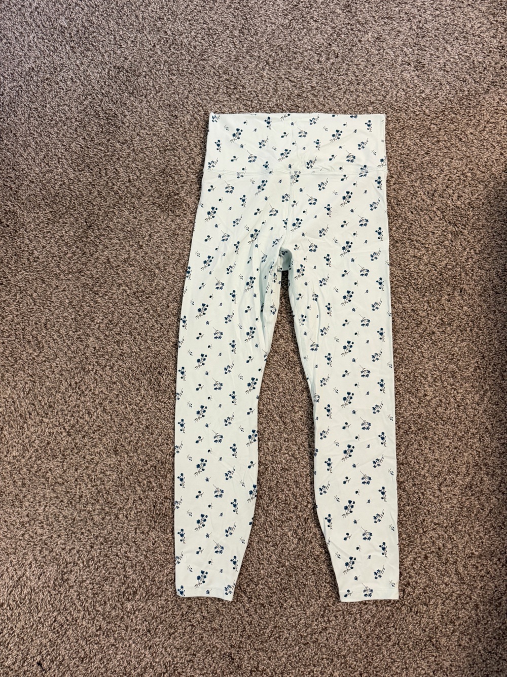 all in motion Leggings with Blue Floral Motif